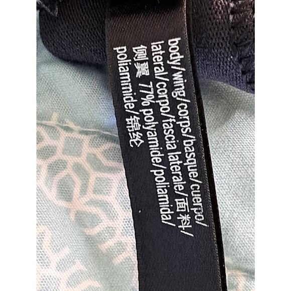 Women's Victoria Sport Black Work out Bra Size Large - Picture 9 of 10